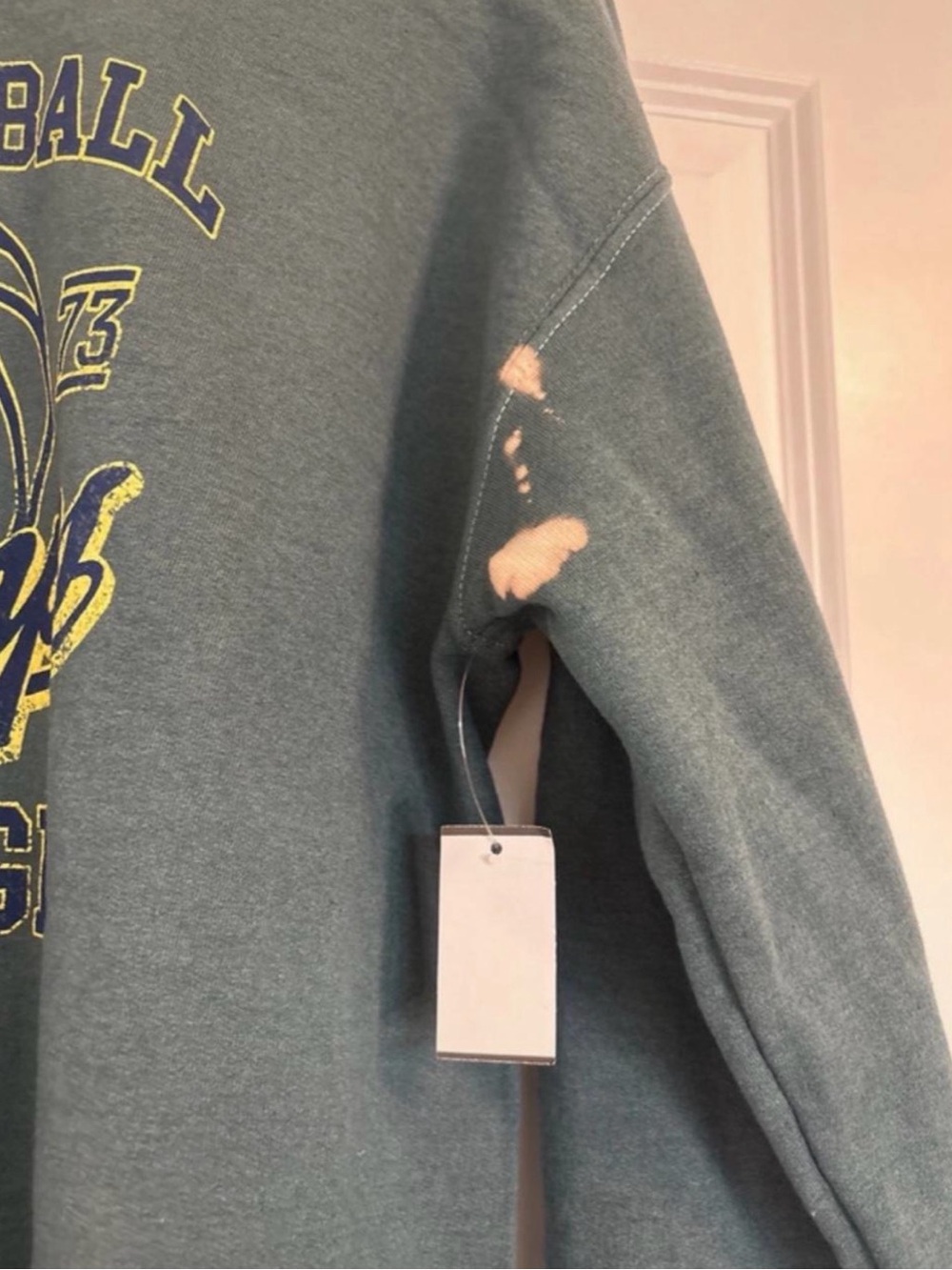 Urban outfitters green college Crewneck Sweatshirt NWT - Picture 3 of 4